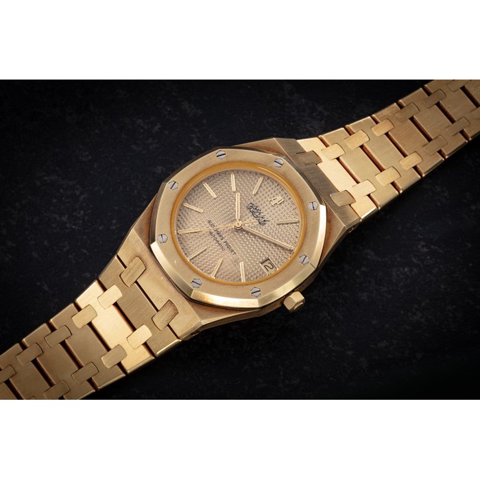 AUDEMARS PIGUET, ROYAL OAK REF. 4100BA, A RARE GOLD WRISTWATCH WITH THE SIGNATURE OF SHEIKH MOHAMMED BIN RASHID AL MAKTOUM SERIAL NUMBER: B43605-216318-1167