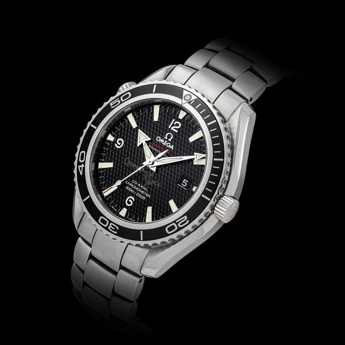 Omega OMEGA, SEAMASTER PLANET OCEAN 600M "QUANTUM OF SOLACE" LIMITED EDITION, REF. 222.30.46.20.01.001 CASE NO. 2691/5007, 84'592'663