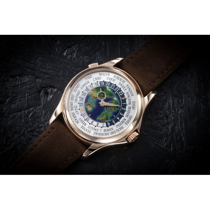 PATEK PHILIPPE, REF. 5131R-010, A FINE AND ATTRACTIVE WORLD TIME WRISTWATCH WITH CLOISONNÉ ENAMEL DIAL CASE NUMBER: 6’141’***, MOVEMENT NUMBER: 5’982’***