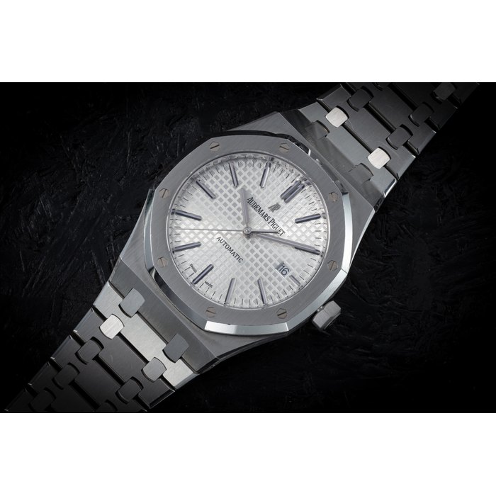 AUDEMARS PIGUET, ROYAL OAK REF. 15400ST, A STEEL FINE AUTOMATIC STAINLESS STEEL AUTOMATIC WRISTWATCH CASE NUMBER: H 84'*** No. 2***, MOVEMENT NUMBER: 838'***