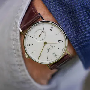 Nomos Tangente Neomatik Doré