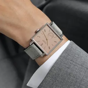 Nomos Tetra Divine Spark