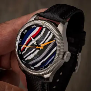 Ocean Crawler Champion Diver - Fordite - Unique Piece - Nitro Layers