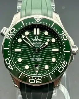 Omega Omega Seamaster Diver 300M 210.32.42.20.10.001 42mm Stainless steel Green