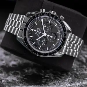 Omega Omega Speedmaster Professional Moonwatch"Sapphire Sandwich" Moonwatch Black Dial 42mm 2025 Box & Papers