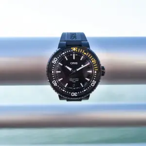 Oris AquisPro Date Calibre 400