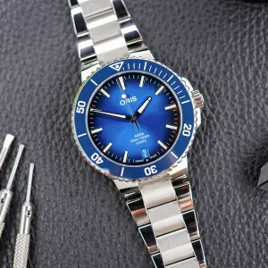 Oris Aquis Date, Price & Market Data
