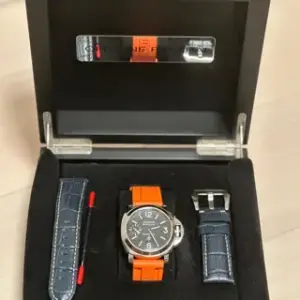 Panerai Panerai Luminor Marina PAM 00005 44mm Stainless steel Black