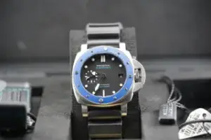 Panerai Panerai Submersible PAM 00692 47mm Titanium Blue
