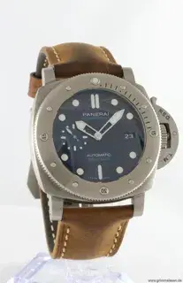 Panerai Panerai Luminor Submersible pam 00692 47mm Titanium Blue