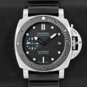 Panerai Panerai Submersible PAM 00683 42mm Ceramic and Stainless steel and Rubber Black