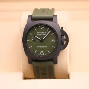 Panerai Panerai Luminor 1950 Regatta 3 Days Chrono FlybackQuaranta Carbotech Green Dial