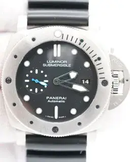 Panerai Panerai Submersible PAM01305 47mm Titanium Black