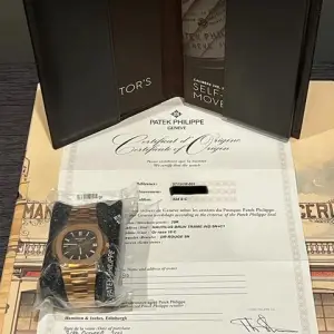 Patek Philippe Patek Philippe Nautilus5711/1R-001 - NEW Rose Gold Nautilus Chocolate Dial Single Sealed