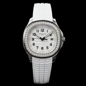 Patek Philippe Patek Philippe Aquanaut 5267/200A-010 39mm Stainless steel White