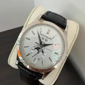 Patek Philippe Patek Philippe Annual Calendar 5396G-011 38mm White gold Silver