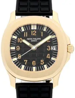 Patek Philippe Patek Philippe Aquanaut 5066J 34mm Yellow gold Black