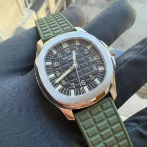 Patek Philippe Patek Philippe Aquanaut 5065A 38mm Stainless steel Black