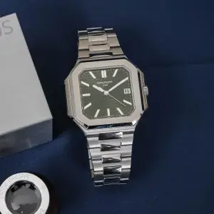 Patek Philippe Cubitus 5821A