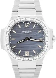 Patek Philippe Patek Philippe Nautilus 7018/1A-010 33mm Stainless steel Blue