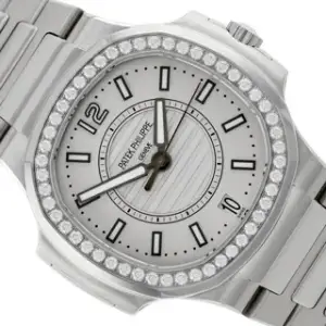 Patek Philippe Patek Philippe Nautilus 7008/1A-011 34mm Stainless steel Silver