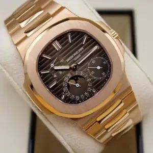 Patek Philippe Patek Philippe Nautilus 5712/1R-001 MOON 40mm Rose gold Brown