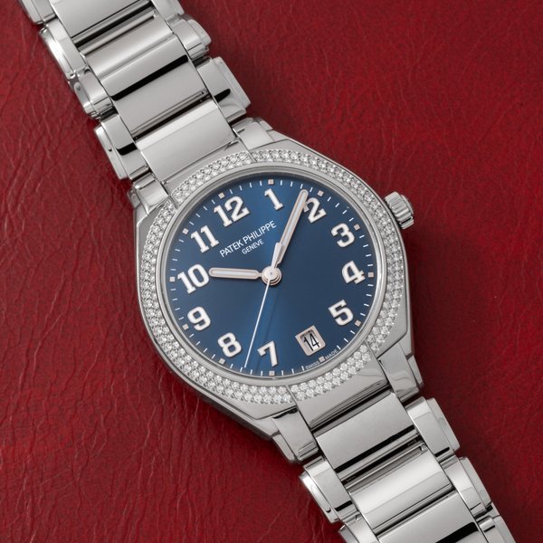 Patek Philippe 7300/1200A-001
