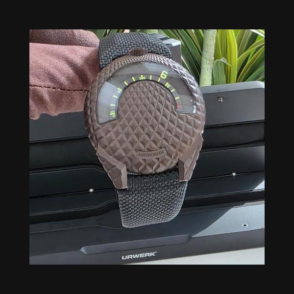 Urwerk UR-101 T-Rex