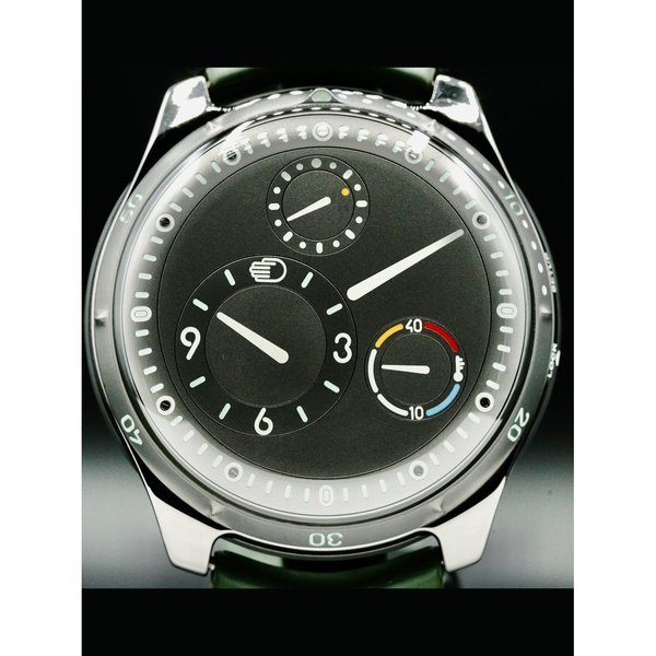 Ressence 210000036097