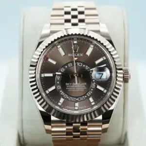 Rolex Rolex Sky-Dweller 336935-0006 14mm Rose gold Brown
