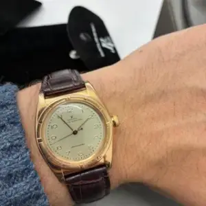 Rolex Rolex Oyster Perpetual 3372 32mm Rose gold Champagne