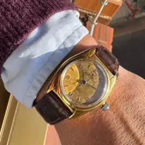 Rolex Rolex Oyster Perpetual 2940 32mm Yellow gold Champagne
