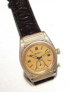 Rolex Rolex Oyster Perpetual 3595 32mm Rose gold Champagne