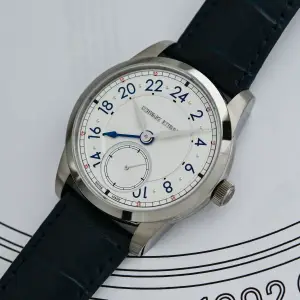 Schwarz Etienne 1902 GMT Micro-Rotor