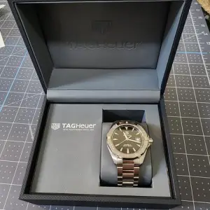 TAG Heuer TAG Heuer Aquaracer 300MRecently serviced by Tag. Box Papers Service Receipt