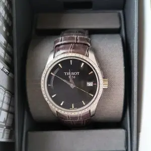 Tissot Tissot CouturierQuartz Tissot Couturier 32mm Steel Black Dial Diamond Ladies Watch