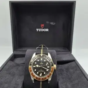 Tudor Tudor Black Bay GMT 79833MN 41mm Stainless steel Black