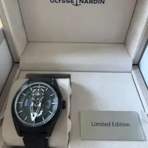 Ulysse Nardin Ulysse Nardin Freak 2303-270LE-3A-YOSH/0A 43mm Carbon fiber Blue