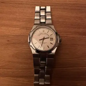Vacheron Constantin Vacheron Constantin OverseasCream Dial