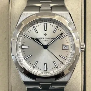 Vacheron Constantin Vacheron Constantin OverseasWhite Dial 41mm Auomatic Stainless Steel 4520v/210A-B126 Unworn Full Set