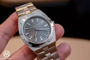 Vacheron Constantin Overseas Self-Winding Ultra-Thin 2500V