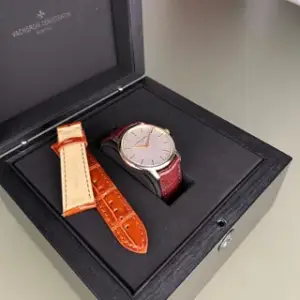 Vacheron Constantin Vacheron Constantin Traditionnelle 43075/000R-9737 41mm Rose gold Silver, Price & Market Data