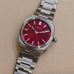 Vyntage Horology Strata