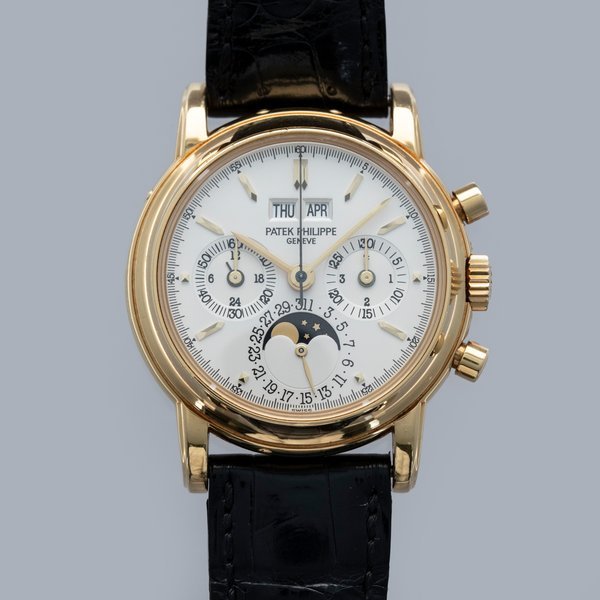 Patek Philippe Patek Philippe Perpetual Calendar Chronograph 3970 4th Series Box and Papers 18k YG