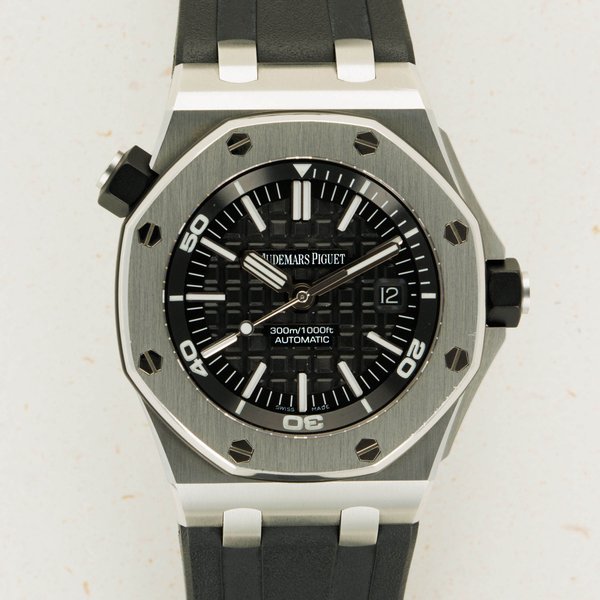 Audemars Piguet Audemars Piguet Royal Oak Offshore Diver 15703ST.OO.A002CA01