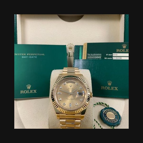 Rolex Rolex Day-Date IIEXCELLENT Condition 2011 Day-Date II President Yellow Gold Champagne Diamond Dial 218238 FULL SET