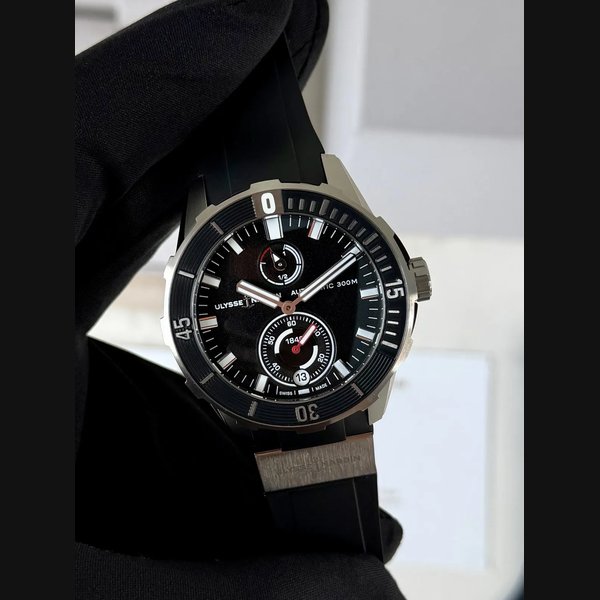 Ulysse Nardin Ulysse Nardin Diver Titanium Black Dial 44mm 2019 Complete Set 1183-170-3/92, Price & Market Data