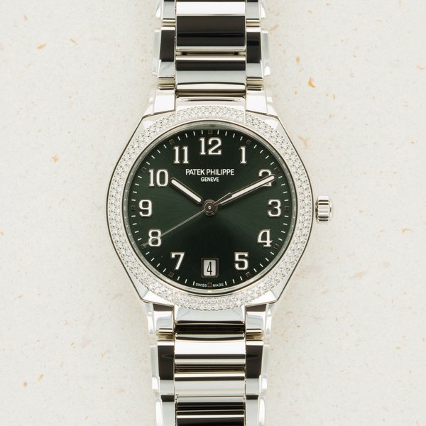 Patek Philippe PATEK PHILIPPE TWENTY-4 7300/1200A-011 GREEN DIAL DIAMOND BEZEL