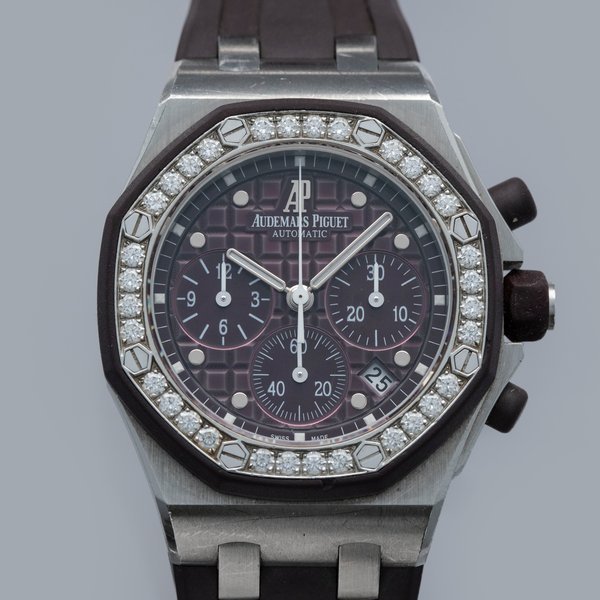 Audemars Piguet Audemars Piguet Royal Oak Offshore Chronograph Ladies 26048SK Diamond Bezel Purple Dial