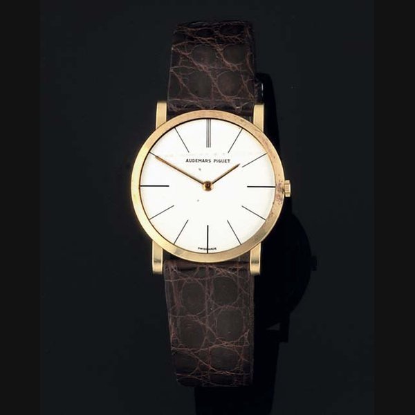 Audemars Piguet Audemars Piguet. An 18ct Gold Slim Circular Wristwatch SIGNED AUDEMARS PIGUET, CASE NO 30933, CIRCA 1980